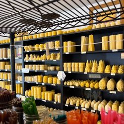 Beekind - Pure beeswax candles at Beekind