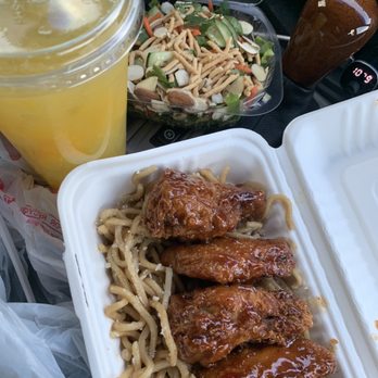 Blue Saigon - Garlic noodles with there Candy chicken, Asian salad and a Bomb ass. Mango pineapple lemonade - Asian Fusion Near Me - Pittsburg, California Blue Saigon - Garlic noodles with there Candy chicken, Asian salad and a Bomb ass. Mango pineapple lemonade - Asian Fusion Near Me - Pittsburg, California
