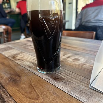 The Fiddlin Pig - Guinness - Pubs Near Me - Smithfield, Virginia