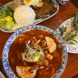 Lee's Noodle House
