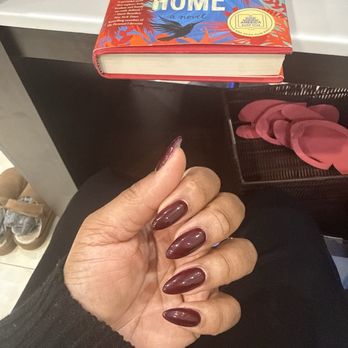 Z L Nails - Gel builder set with Queenny 004 Polish by Vincent *photo doesn't do them justice* - Nail Salons Near Me - Highland, New York