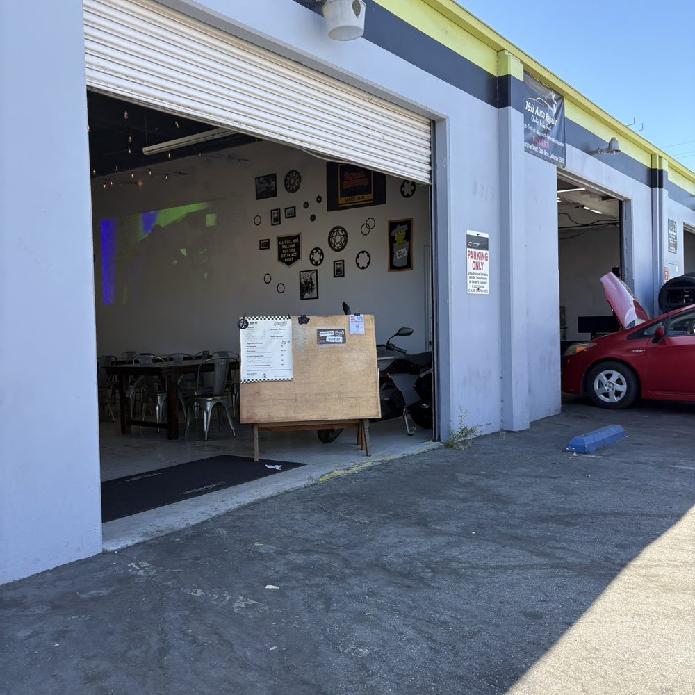 Gremlin Garage - Outside of coffee shop - Coffee & Tea Near Me - Costa Mesa, California Gremlin Garage - Outside of coffee shop - Coffee & Tea Near Me - Costa Mesa, California