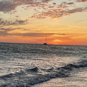 Treasure Island Beach - Treasure island sailboat sunset - Beaches Near Me - Treasure Island, Florida Treasure Island Beach - Treasure island sailboat sunset - Beaches Near Me - Treasure Island, Florida