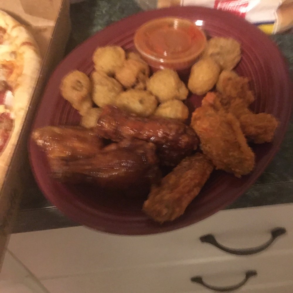 Naple's Cafe - BBq & hot wins, fried mushrooms - Pizza Near Me - Salisbury, North Carolina