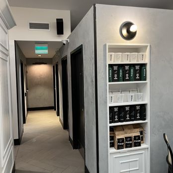Pigen Cafe - Cafes Near Me - Toronto, Ontario