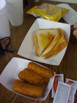 Cree-Mee Drive In by null