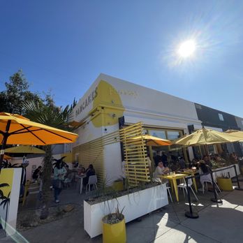 Flipper's - exterior - Pancakes Near Me - West Hollywood, California