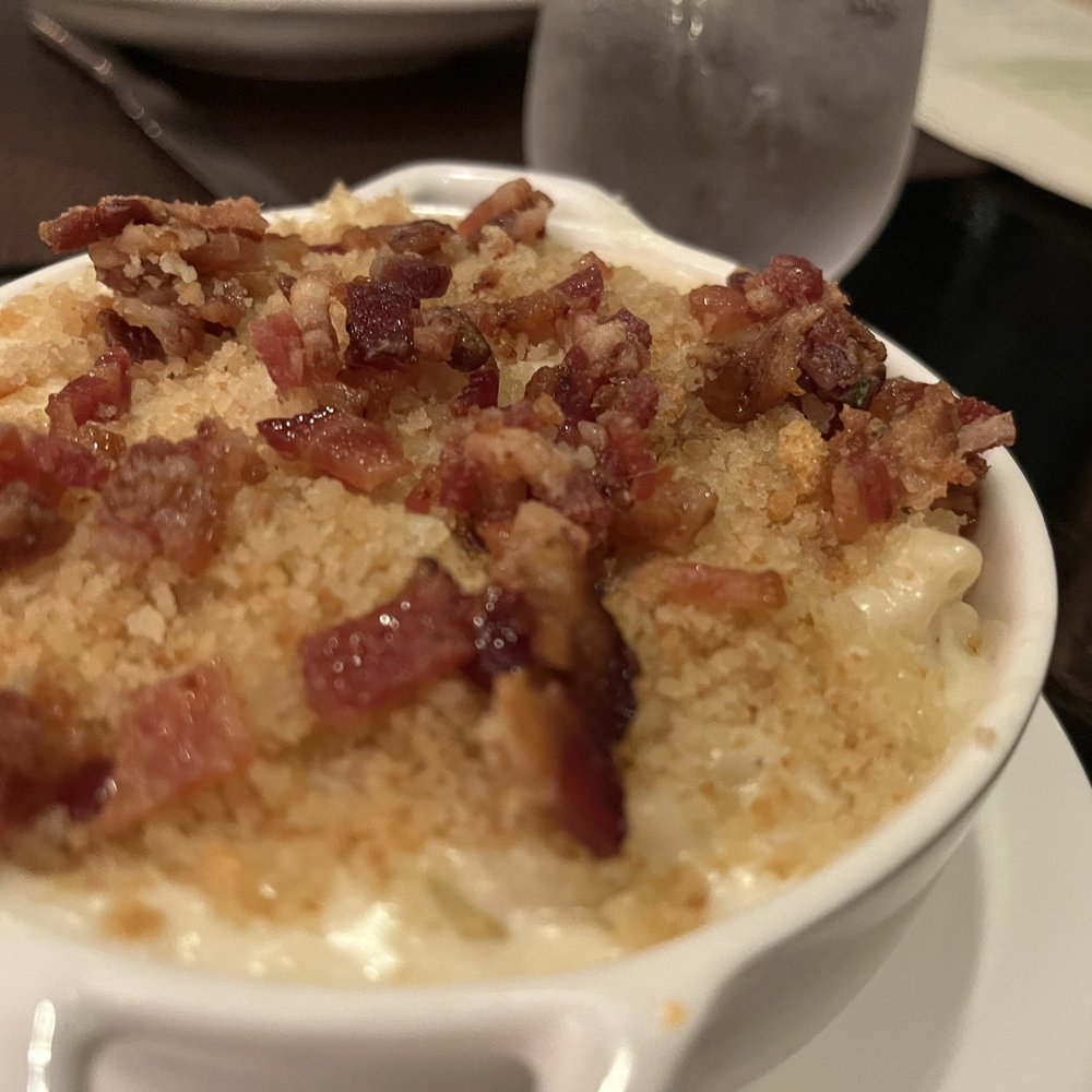 Harvest Table - Mac n cheese - New American Near Me - St Helena, California