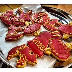Palermo Bakery - Chinese Rabbit New Year Cookies  @ Palermo Bakery. Italian Bakery Cakes Cookies Pastry Caffe also Sandwiches  Pizza Soup . Sweet! Cool!