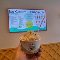 Inside Cafe - Pralines and cream single scoop