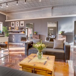 Nicole Martin Salon