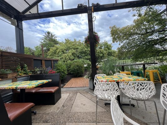 Hot Chip Burger Bar by null