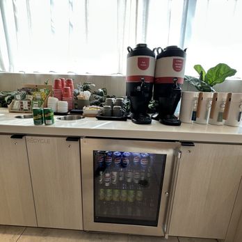 Capital One Landing at DCA - Complimentary Coffee - Airport Lounges Near Me - Arlington, Virginia