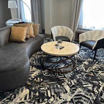 Rosen Centre Hotel - Hotel room living area - Hotels Near Me - Orlando, Florida Rosen Centre Hotel - Hotel room living area - Hotels Near Me - Orlando, Florida