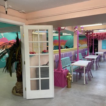 Cerealism - Dining area - Desserts Near Me - Old Sacramento, California