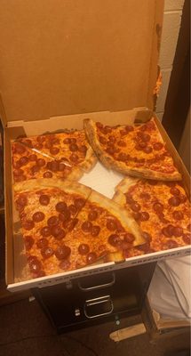 Claudio's Pizza by null