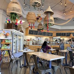 Familia Fine Foods