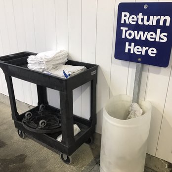 Brown Bear Car Wash - Courtesy towels - Car Wash Near Me - Puyallup, Washington Brown Bear Car Wash - Courtesy towels - Car Wash Near Me - Puyallup, Washington