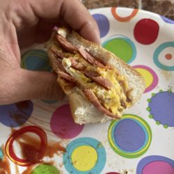 Landing market - Maryanne knows how to build a breffus sammich!