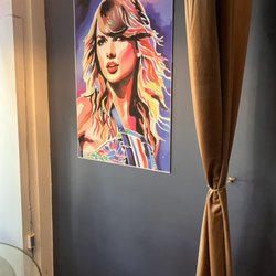 Wine Tasting Room - Taylor