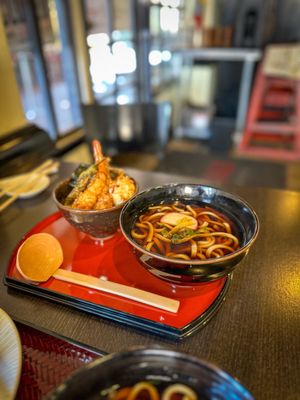 Tendon Tempura Carlos Jr by null