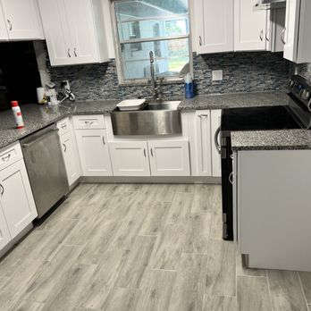 M & J Enterprises International - Kitchen after picture. John and his team are amazing! - General Contractors Near Me - Winter Park, Florida M & J Enterprises International - Kitchen after picture. John and his team are amazing! - General Contractors Near Me - Winter Park, Florida