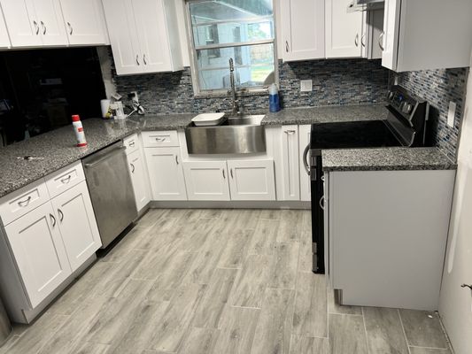 M & J Enterprises International