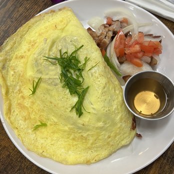 Guieb Cafe - Adobo fried rice omelette - New American Near Me - Aiea, Hawaii