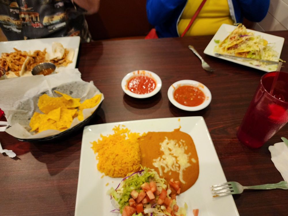 Dos Aztecas Mexican Restaurant