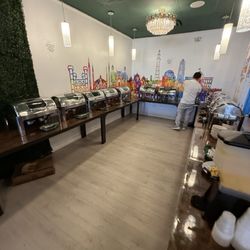 Sunrise Karahi House - Buffet area