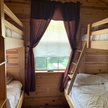 Drummer Boy Camping Resort - Premier Cabin 2 - interior - RV Parks Near Me - Gettysburg, Pennsylvania Drummer Boy Camping Resort - Premier Cabin 2 - interior - RV Parks Near Me - Gettysburg, Pennsylvania