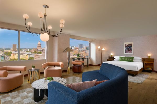 Downright Austin, A Renaissance Hotel by null