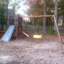 Walton Park Community Assoc - Tire swing.