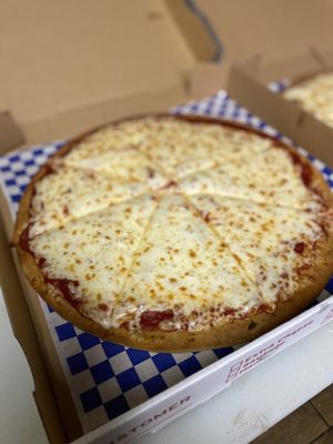 Vinny's Pizzeria by null