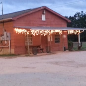 Cart Barn Grille - Thr front looks closed but dont worry, it is not if it is M-F. - American Near Me - Lagrange, Georgia