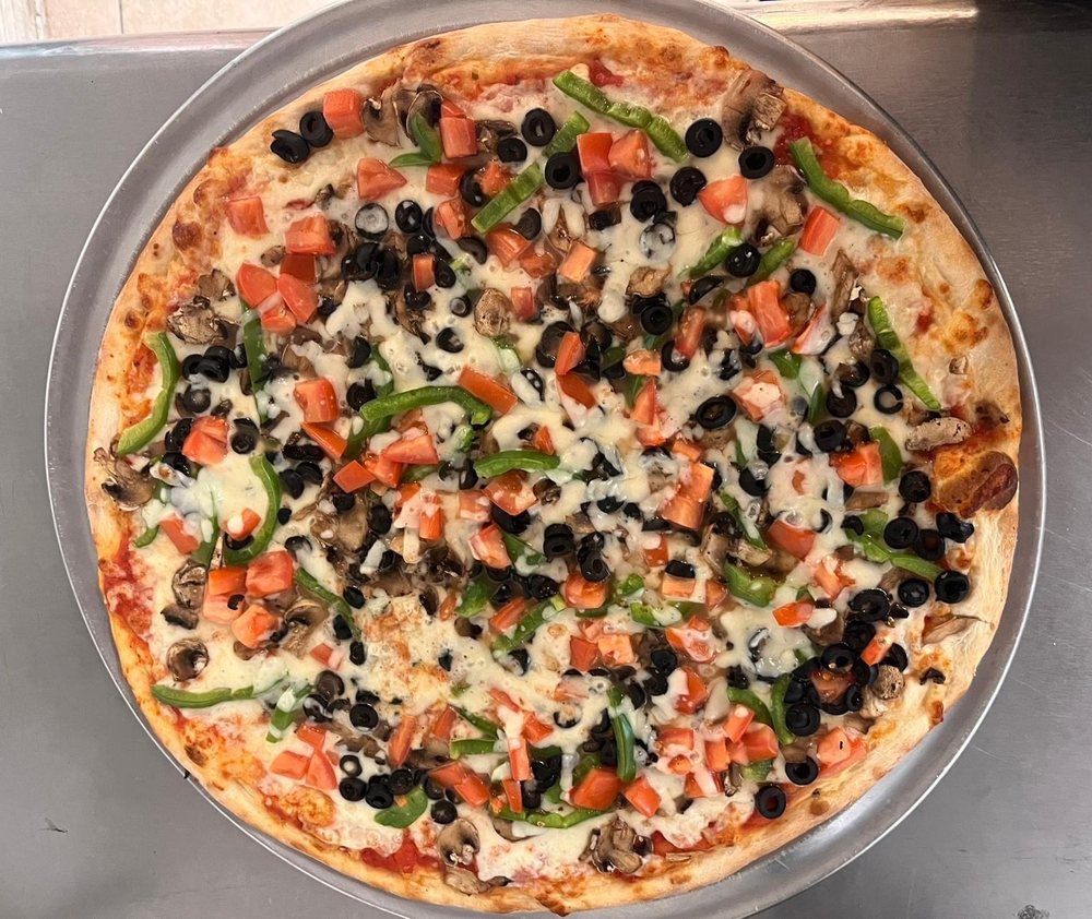 KING’S PIZZA Updated October 2024 41 Photos & 27 Reviews 2206