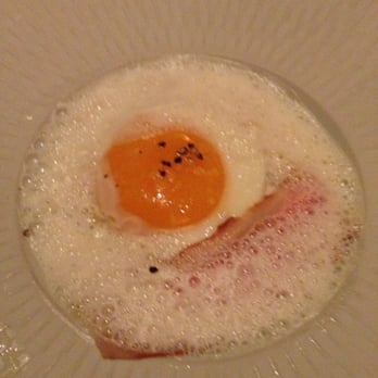 Tocqueville - Truffled Creamy Parmesan Grits and Sunny Side Up Country Egg - New American Near Me - New York, New York Tocqueville - Truffled Creamy Parmesan Grits and Sunny Side Up Country Egg - New American Near Me - New York, New York