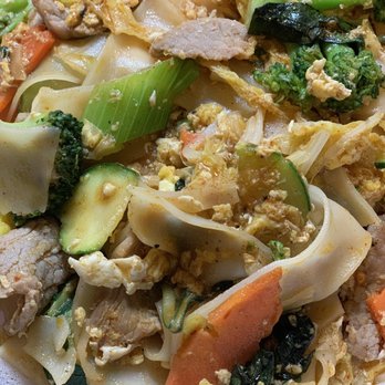Silver Dish Thai Cuisine - Drunken noodles - Thai Near Me - Provo, Utah