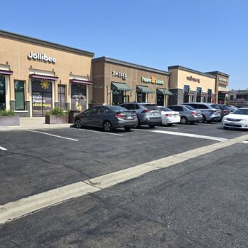 7 Miles Tea Lab - Located in a strip mall - Bubble Tea Near Me - Artesia, California