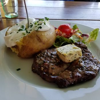 Ocean Fisch- und Steakrestaurant - Steak with baked potato - Seafood Near Me - Hamburg, HH
