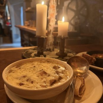 Dunsmoor - Aunt Emmy's Pork & Green Chili Stew - American Near Me - Los Angeles, California