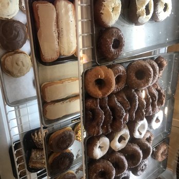 Hillcrest Bakery - Bakeries Near Me - Bothell, Washington
