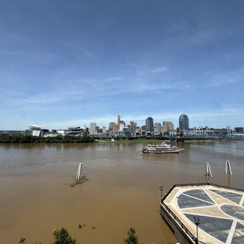 Cincinnati Marriott at RiverCenter - Hotels Near Me - Covington, Kentucky