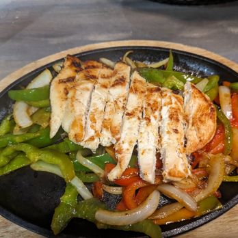 Neza Mexican Restaurant - Chicken Fajita - Mexican Near Me - Warwick, Rhode Island Neza Mexican Restaurant - Chicken Fajita - Mexican Near Me - Warwick, Rhode Island