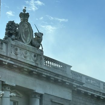 Custom House - Unicorn! - Landmarks & Historical Buildings Near Me - Dublin, D Custom House - Unicorn! - Landmarks & Historical Buildings Near Me - Dublin, D