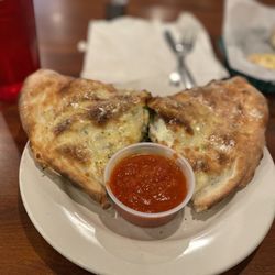 KT's Pizza - Calzone