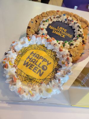 Insomnia Cookies by null