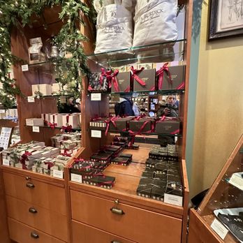 L.A. Burdick Handmade Chocolates - Cute gifts - Desserts Near Me - Chicago, Illinois