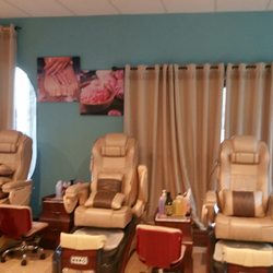 Venetian Nails and Spa