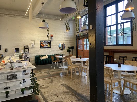 Above Grnd Coffee by null